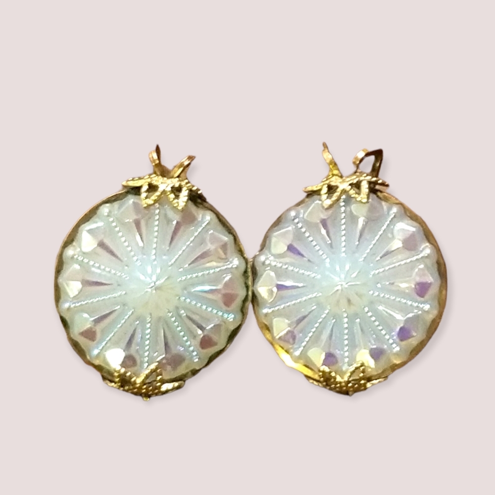 VINTAGE CASTLECRAFT 1960s IRRIDESCENT PRESSED GLASS EARRINGS